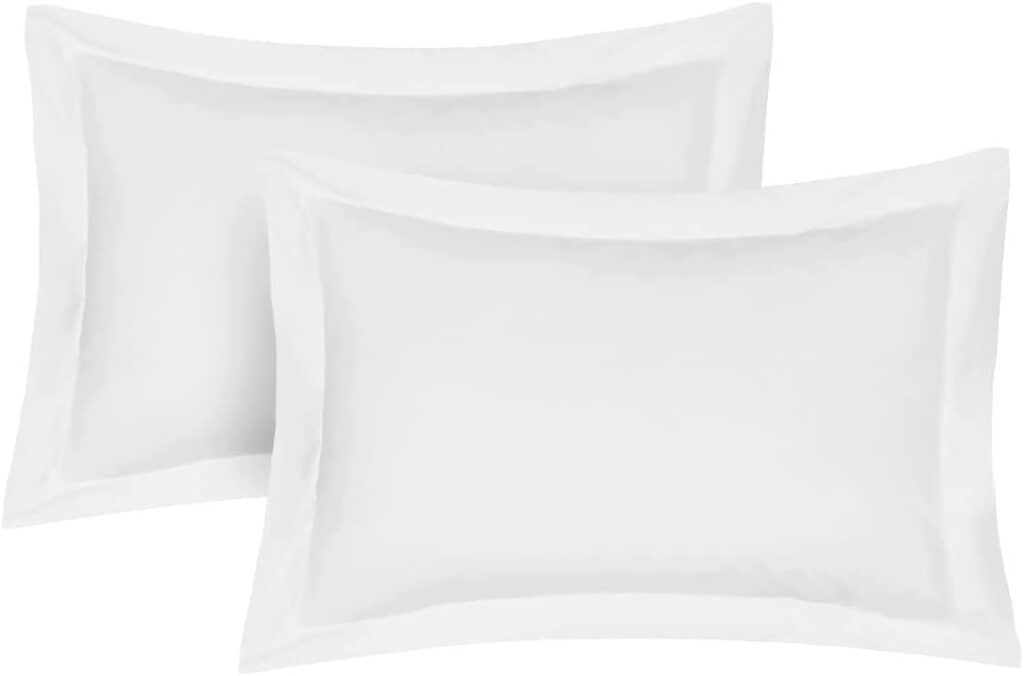 Pair of white Filo Magico Oxford pillowcases